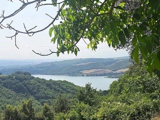 Casa Indipendente in Vendita a Baschi, zona Civitella Del Lago, 315'000€, 182 m²