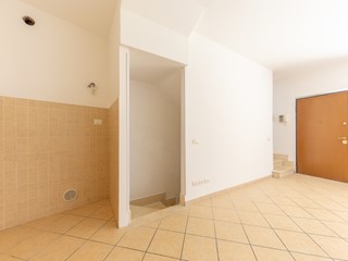 Casa Indipendente in Vendita a Mentana, 199'000€, 160 m², con Box