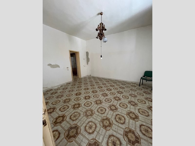 Villa in Vendita a Pozzallo, zona RAGANZINO, 130'000€, 140 m²