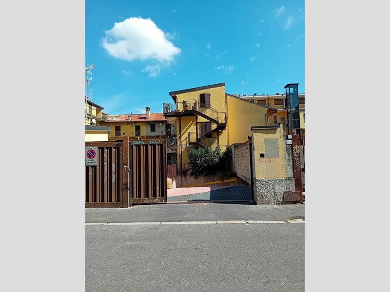 Box in Vendita a Milano, zona Via Franco Faccio 20, 20161 Milano , 25'000€, 15 m²