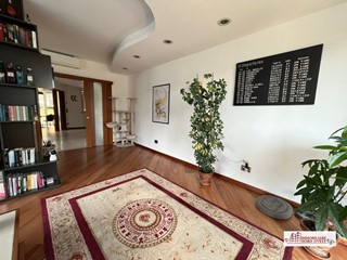 Appartamento in Vendita a Legnano, 475'000&euro;, 230 m²