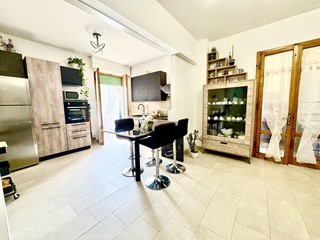 Appartamento in Vendita a Castelfiorentino, 220'000€, 150 m²