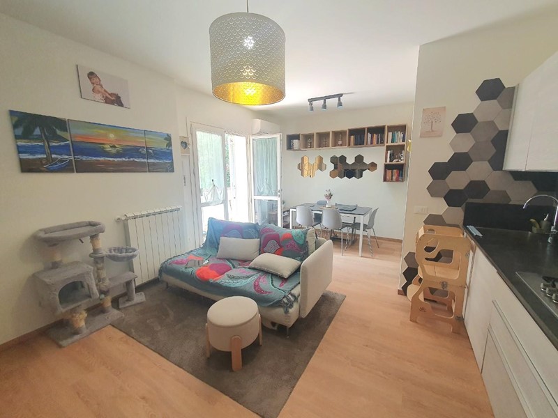 Trilocale in Vendita a Lucca, zona San Pietro a Vico, 225'000€, 70 m², arredato, con Box