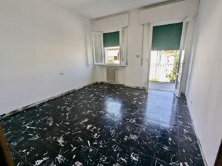 Quadrilocale in Vendita a Pisa, 250'000€, 85 m², con Box