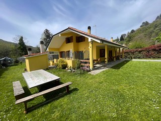 Villa in Vendita a Stella, 470'000€, 236 m²