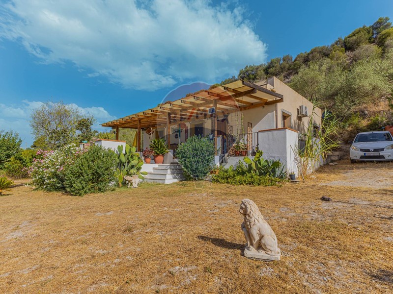 Casa Indipendente in Vendita a Sorso, 169'900€, 93 m²