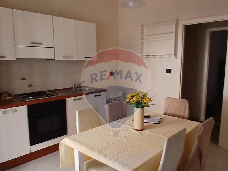 Trilocale in Vendita a Calatabiano, 89'000€, 106 m²