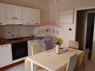 Trilocale in Vendita a Calatabiano, 89'000€, 106 m²