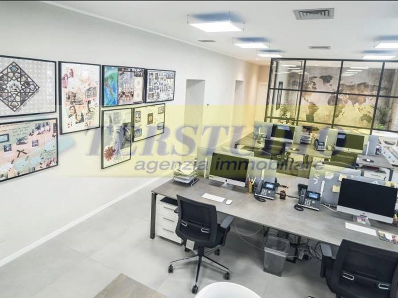 Ufficio in Vendita a Cologno al Serio, 125'000€, 61 m²