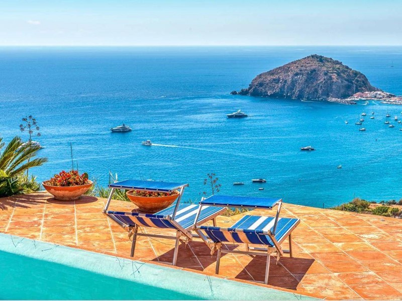 Villa in Vendita a Ischia, 2'650'000€, 250 m²