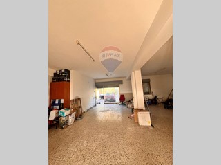 Magazzino in Affitto a Enna, 400€, 134 m²