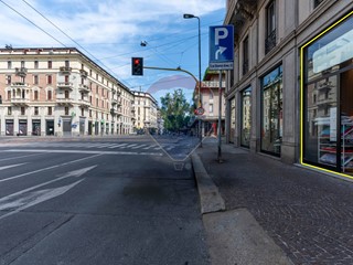 Attività commerciale in Vendita a Milano, 40'000€, 13 m²