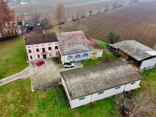 Casa Indipendente in Vendita a Marcaria, 420'000&euro;, 5000 m²