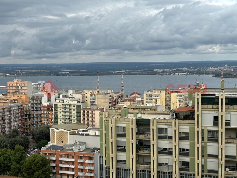 Appartamento in Vendita a Taranto, 130'000€, 150 m²