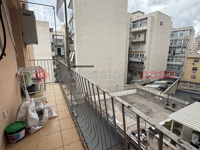 Trilocale in Vendita a Taranto, 49'000€, 89 m², arredato