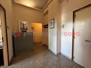 Ufficio in Vendita a Taranto, 145'000€, 130 m²