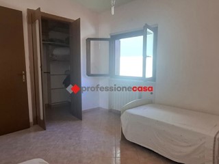 Villa in Vendita a Pomezia, 175'000€, 110 m²