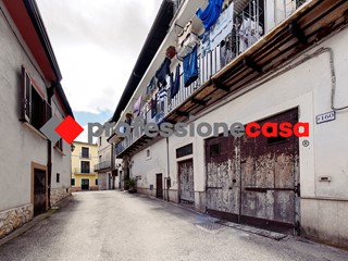Appartamento in Vendita a Piedimonte Matese, 65'000€, 128 m²