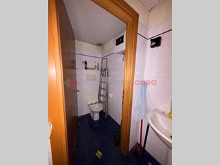 Ufficio in Vendita a Pistoia, 90'000€, 55 m²