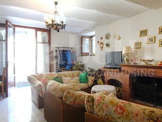 Trilocale in Vendita a Alfedena, 105'000€, 83 m², arredato