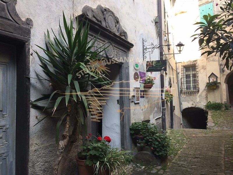 Casa Semi Indipendente in Vendita a Triora, 299'000€, 250 m²