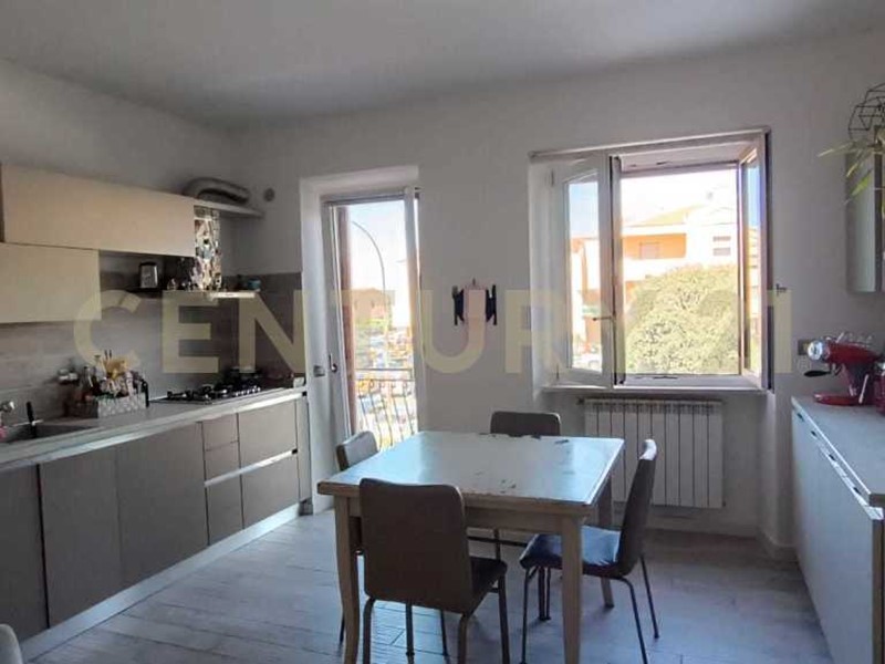 Appartamento in Vendita a Orbetello, zona Orbetello Scalo, 268'000€, 90 m²