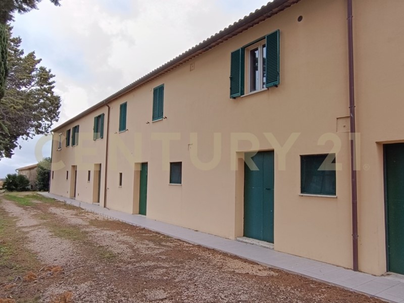 Casa Indipendente in Vendita a Manciano, 980'000€, 350 m²