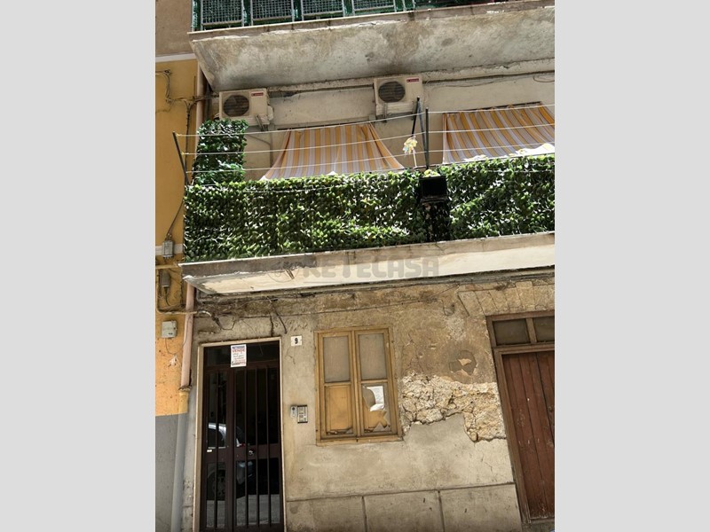 Trilocale in Vendita a Caltanissetta, 35'000€, 90 m²