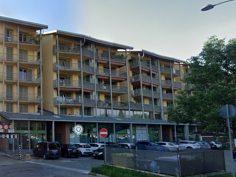 Negozio in Vendita a Ciriè, 45'000€, 75 m²