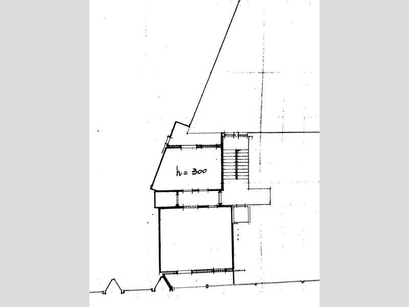 Ufficio in Vendita a Carrara, 95'000€, 75 m²