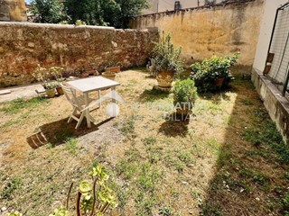 Bilocale in Vendita a Pisa, 150'000€, 45 m², arredato