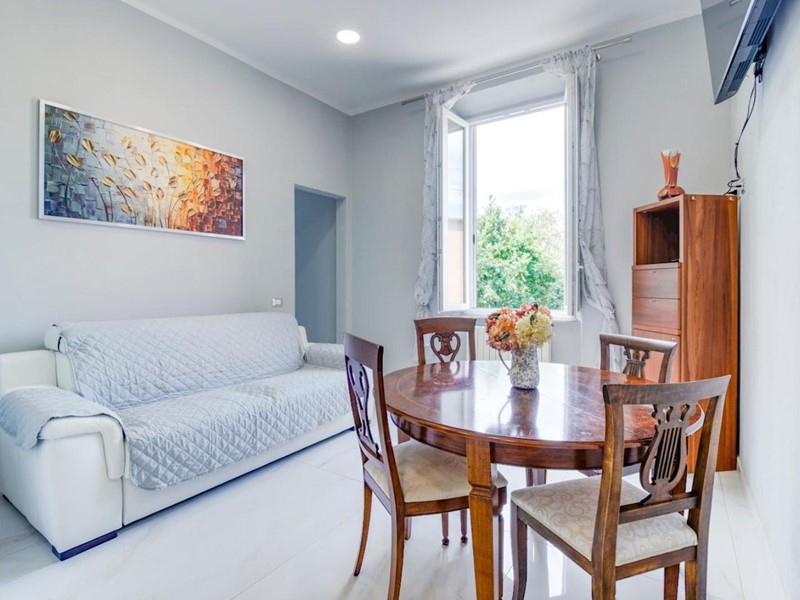 Trilocale in Vendita a Lucca, zona San Concordio Contrada, 265'000€, 75 m², arredato