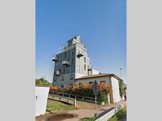 Quadrilocale in Vendita a Rozzano, 139'500€, 302 m², con Box