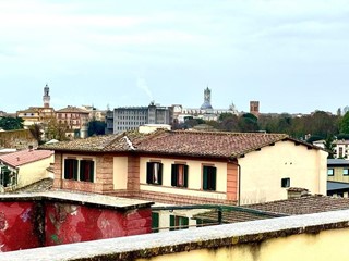 Appartamento in Vendita a Siena, 510'000&euro;, 180 m²