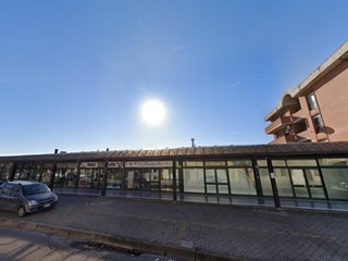 Negozio in Vendita a Ponsacco, zona Le Melorie, 37'500€, 75 m²