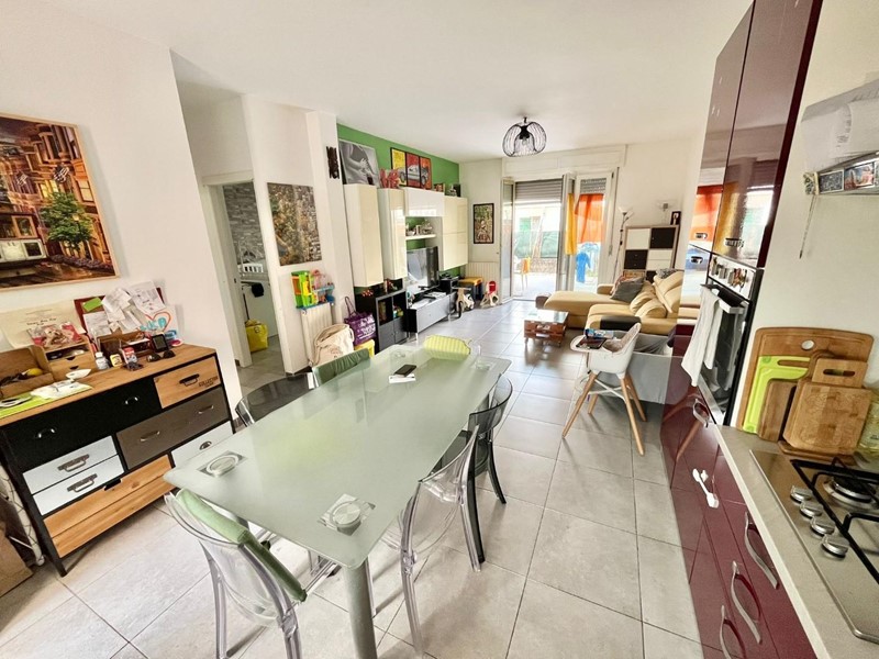 Trilocale in Vendita a Massa, zona Marina di Massa, 210'000&euro;, 70 m²