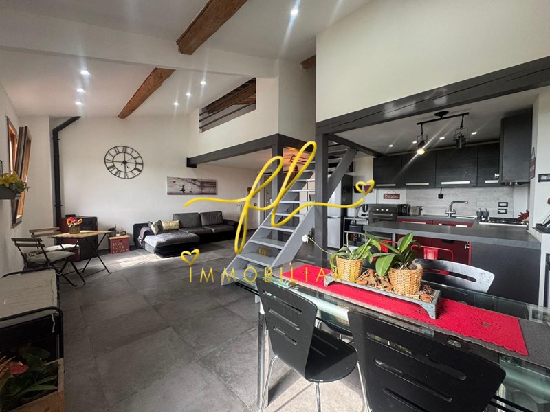 Appartamento in Vendita a Collesalvetti, zona Vicarello, 240'000&euro;, 130 m², arredato