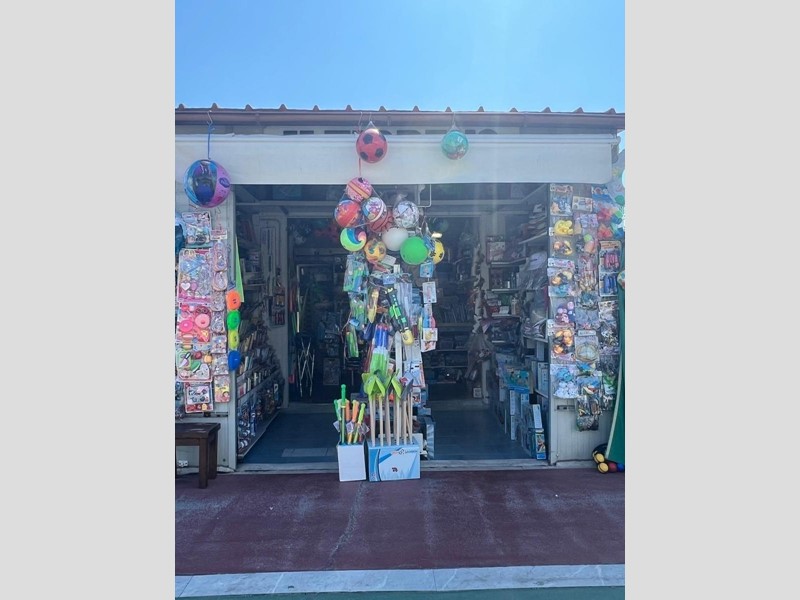 Attività commerciale in Vendita a Forte dei Marmi, 129'000€, 17 m²