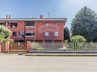 Trilocale in Vendita a Vittuone, 170'000€, 72 m²