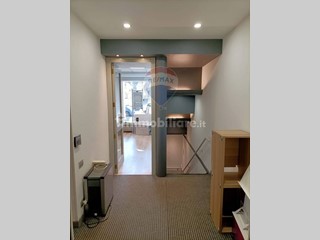 Immobile commerciale in Vendita a Torino, 90'000€, 175 m²