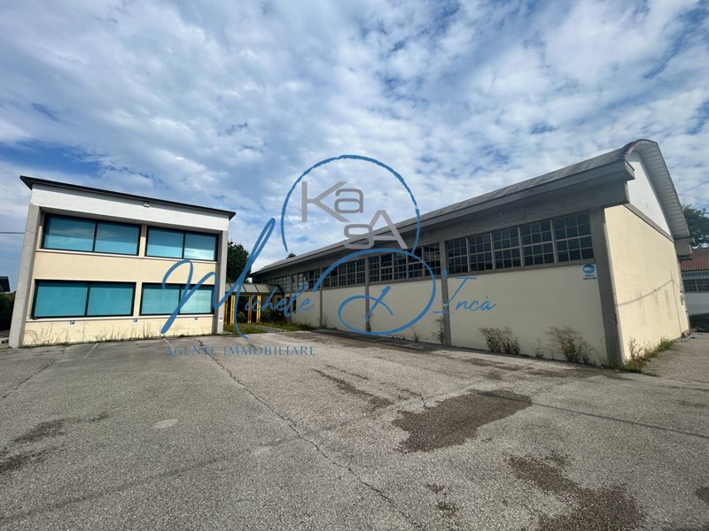 Immobile commerciale in Vendita a Treviso, 480'000€, 720 m²