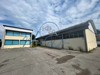 Immobile commerciale in Vendita a Treviso, 480'000€, 720 m²