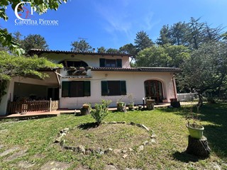 Villa in Vendita a Sesto Fiorentino, 845'000€, 230 m²
