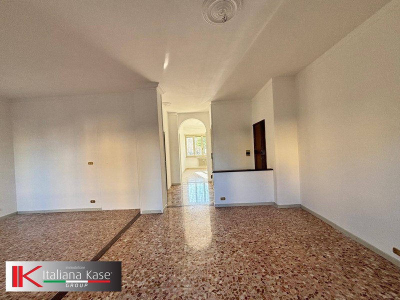 Quadrilocale in Vendita a Settimo Torinese, 115'000&euro;, 110 m²