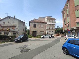Quadrilocale in Vendita a Rieti, 190'000&euro;, 460 m²