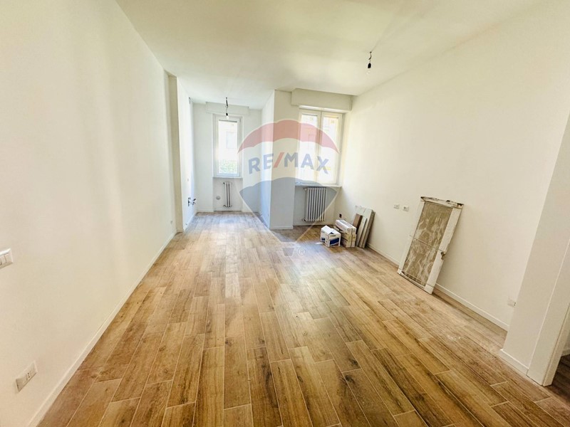 Trilocale in Vendita a Pavia, 375'000€, 90 m²