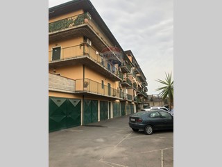 Trilocale in Vendita a Camporotondo Etneo, 100'000€, 100 m²
