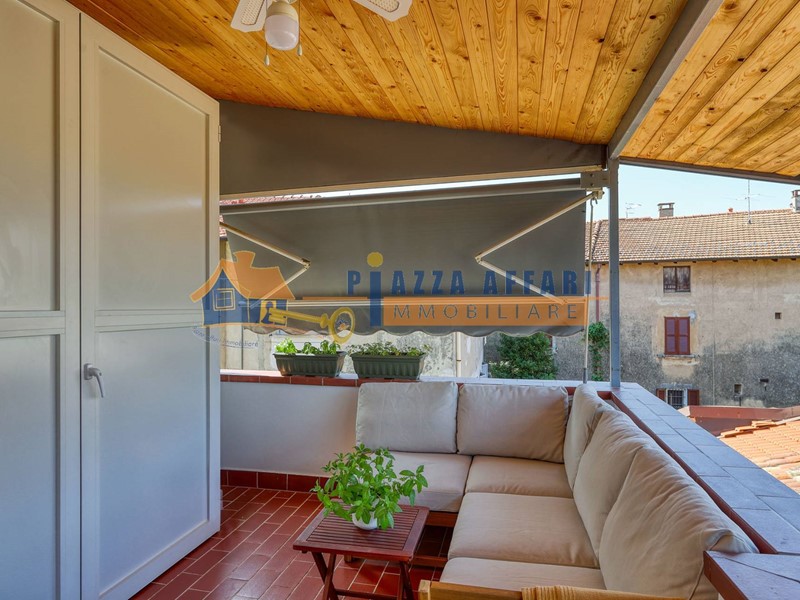 Bilocale in Vendita a Caronno Varesino, 109'000€, 82 m²