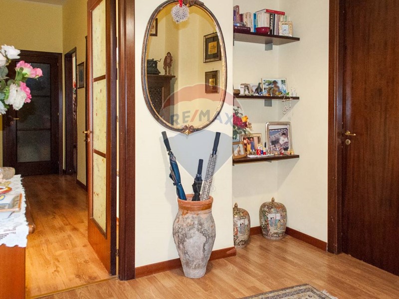 Quadrilocale in Vendita a Catania, 79'000&euro;, 115 m²