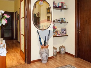 Quadrilocale in Vendita a Catania, 79'000&euro;, 115 m²